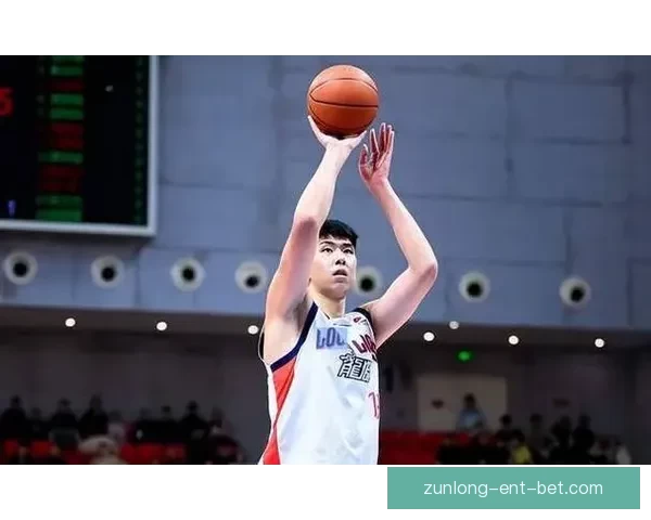 徐昕引多所美高校关注下周抵美备战NCAA征程 徐昕引多所美高校关注下周抵美备战NCAA征程
